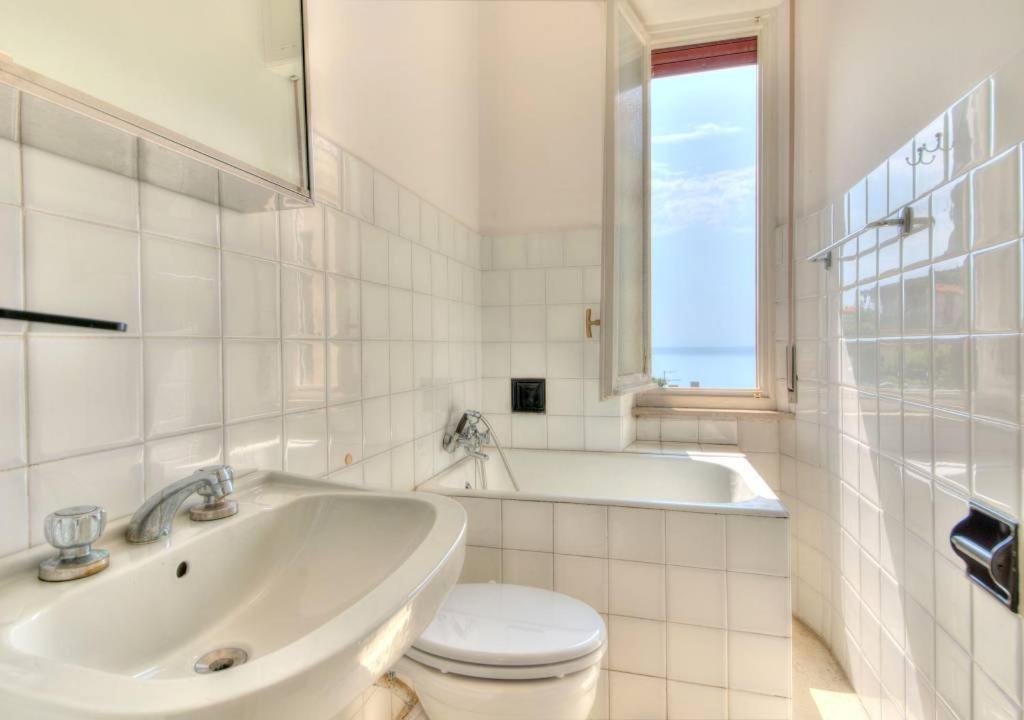 Dolce Acqua Flexyrent Apartment Terrace & Parking - No Ac Rapallo Luaran gambar
